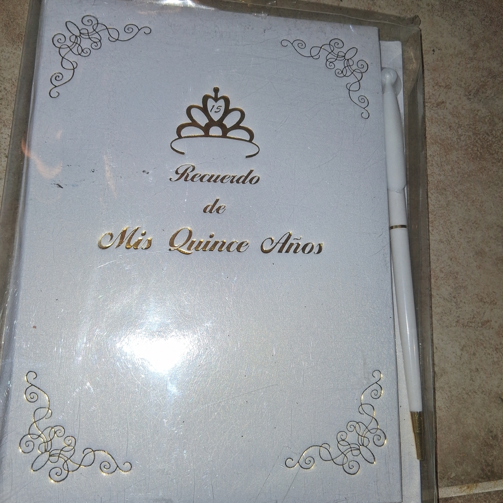 White and Gold Quinceañera Guest Book with Pen
